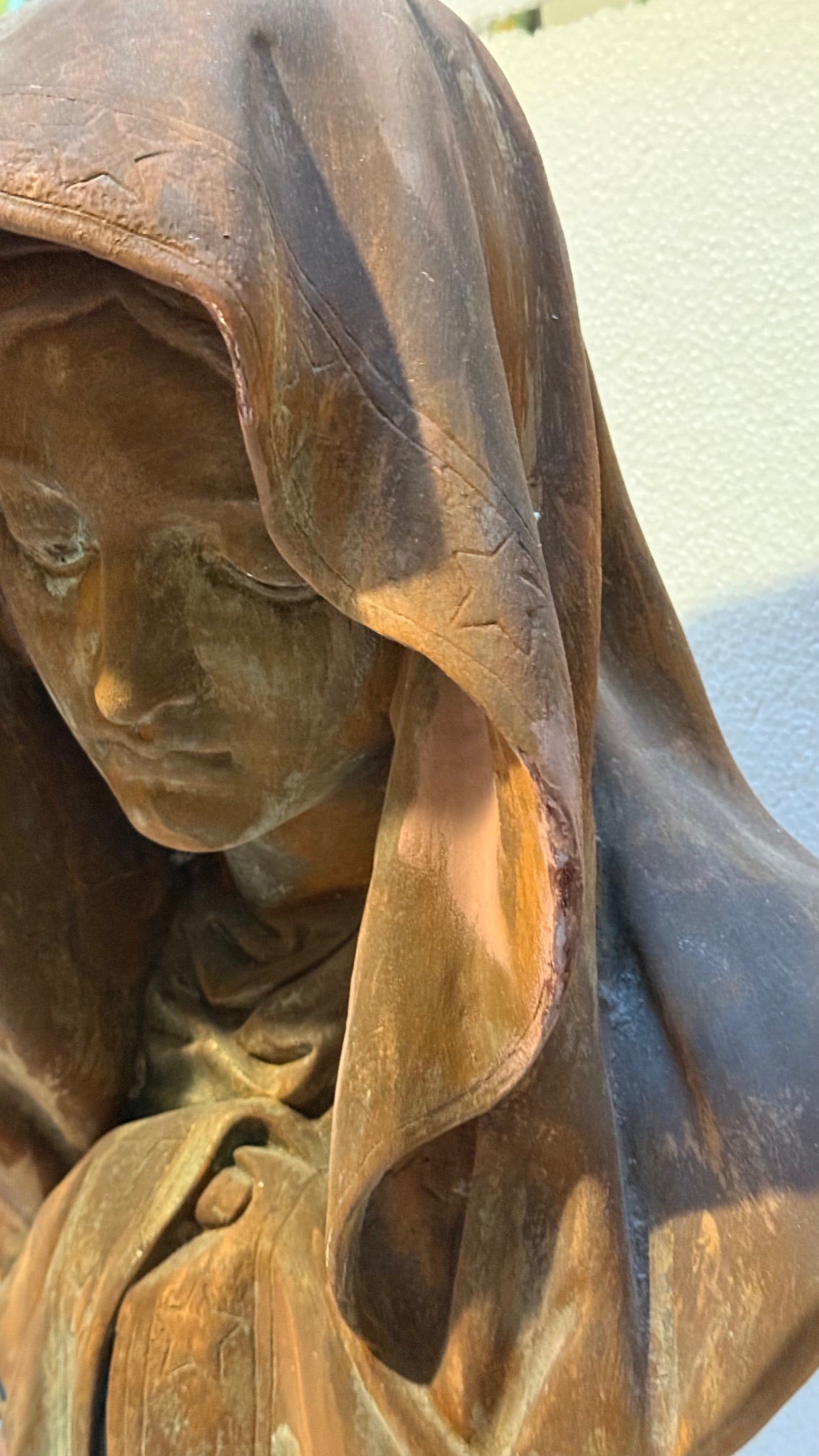 VINTAGE & COLLECTIBLE CERAMICS Bust – Hooded Figure, Italy