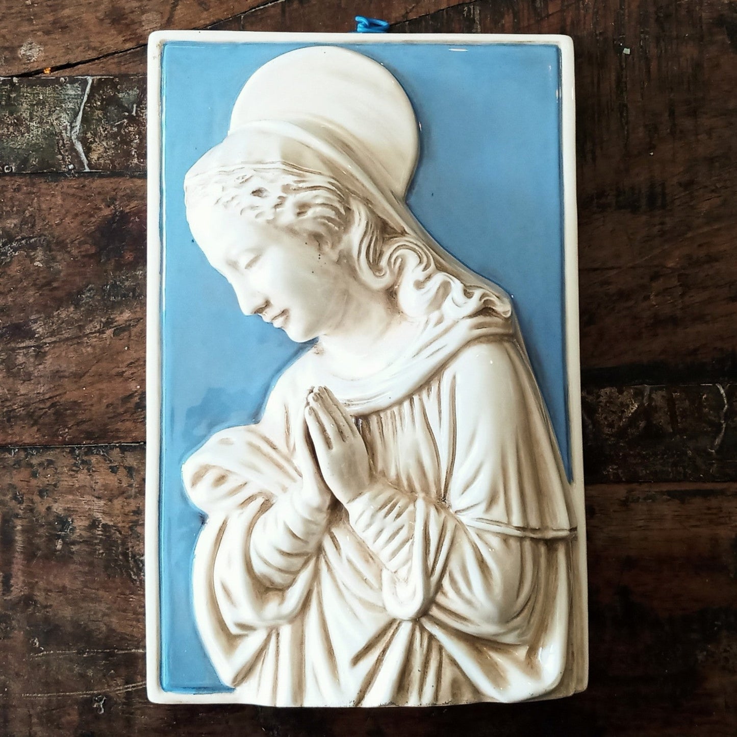 Della Robbia: Madonna Praying - 11" x 7"