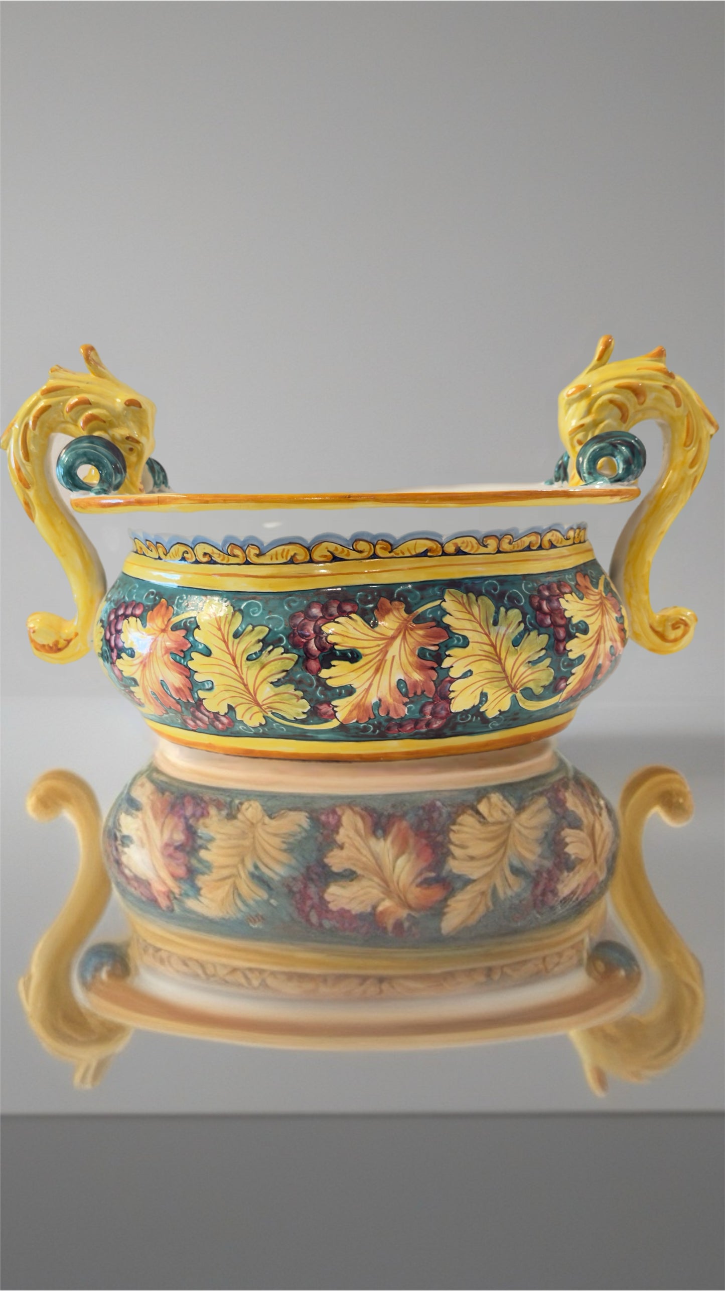 VINTAGE & COLLECTIBLE CERAMICS Hand-Painted Ceramic Grape Clusters Centerpiece Bowl