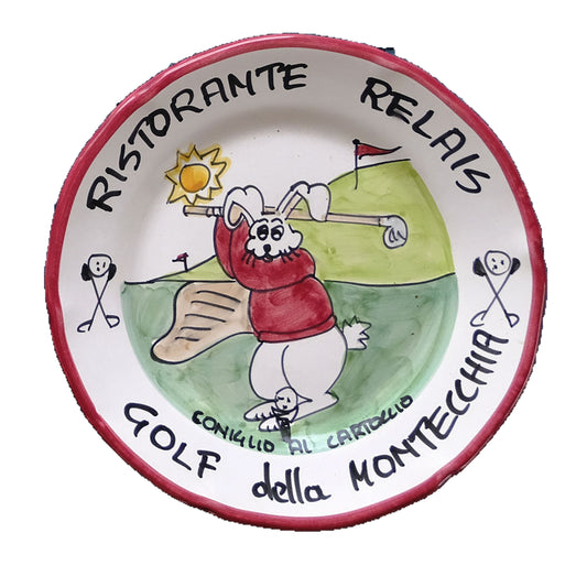 Hand-painted Buon Ricordo Italian ceramic plate from Golf della Montecchia with a rabbit golfer, Ristorante Relais coniglio al cartoccio