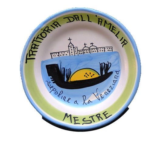 Hand-painted Buon Ricordo Italian ceramic plate from Mestre with gondola carrying polenta and Venice skyline, Trattoria Dall'Amelia sepoline