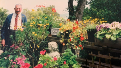 Rosa Plate - Salad, Full Design, ceramics, pottery, italian design, majolica, handmade, handcrafted, handpainted, home decor, kitchen art, home goods, deruta, majolica, Artisan, treasures, traditional art, modern art, gift ideas, style, SF, shop small business, artists, shop online, landmark store, legacy, one of a kind, limited edition, gift guide, gift shop, retail shop, decorations, shopping, italy, home staging, home decorating, home interiors