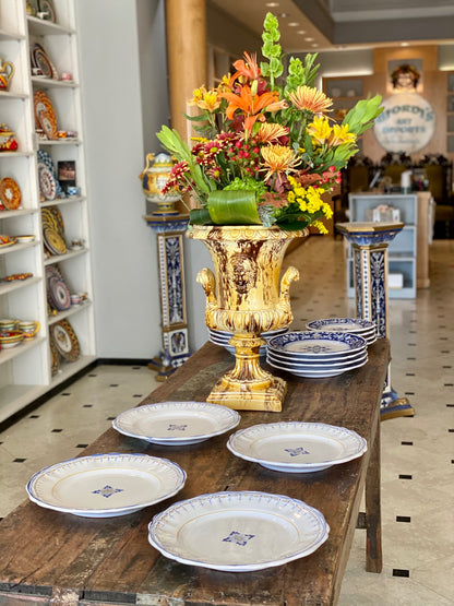 Antico Deruta Dinner Plate, Simplified - Set of 4, ceramics, pottery, italian design, majolica, handmade, handcrafted, handpainted, home decor, kitchen art, home goods, deruta, majolica, Artisan, treasures, traditional art, modern art, gift ideas, style, SF, shop small business, artists, shop online, landmark store, legacy, one of a kind, limited edition, gift guide, gift shop, retail shop, decorations, shopping, italy, home staging, home decorating, home interiors