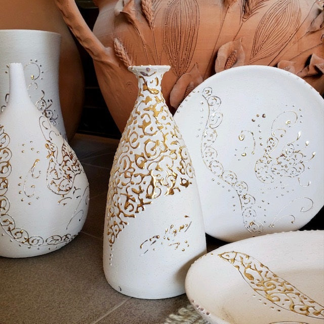 Doriana Usai 24 Karat Gold Elongated Vase Small, ceramics, pottery, italian design, majolica, handmade, handcrafted, handpainted, gold, 24 karat, home decor, kitchen art, home goods, deruta, majolica, Artisan, treasures, traditional art, modern art, gift ideas, style, san francisco, shop small business, artists, shop online, landmark store, legacy, one of a kind, limited edition, gift guide, gift shop, retail shop, decorations, shopping, italy, home staging, home decorating, home interiors, home decor ideas