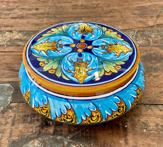 Collectible Large Majolica Floral Jewelry Box, ceramics, pottery, italian design, majolica, handmade, handcrafted, handpainted, home decor, kitchen art, home goods, deruta, majolica, Artisan, treasures, traditional art, modern art, gift ideas, style, SF, shop small business, artists, shop online, landmark store, legacy, one of a kind, limited edition, gift guide, gift shop, retail shop, decorations, shopping, italy, home staging, home decorating, home interiors