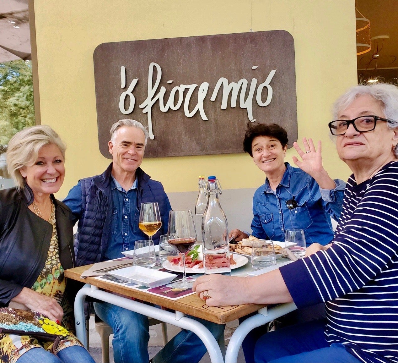 Vignoli Modern Italian Tray 5 Fishes Circle, Vignoli, ceramics, pottery, italian design, majolica, handmade, handcrafted, handpainted, home decor, kitchen art, home goods, deruta, majolica, Artisan, treasures, traditional art, modern art, gift ideas, style, SF, shop small business, artists, shop online, landmark store, legacy, one of a kind, limited edition, gift guide, gift shop, retail shop, decorations, shopping, italy, home staging, home decorating, home interiors, home decor ideas